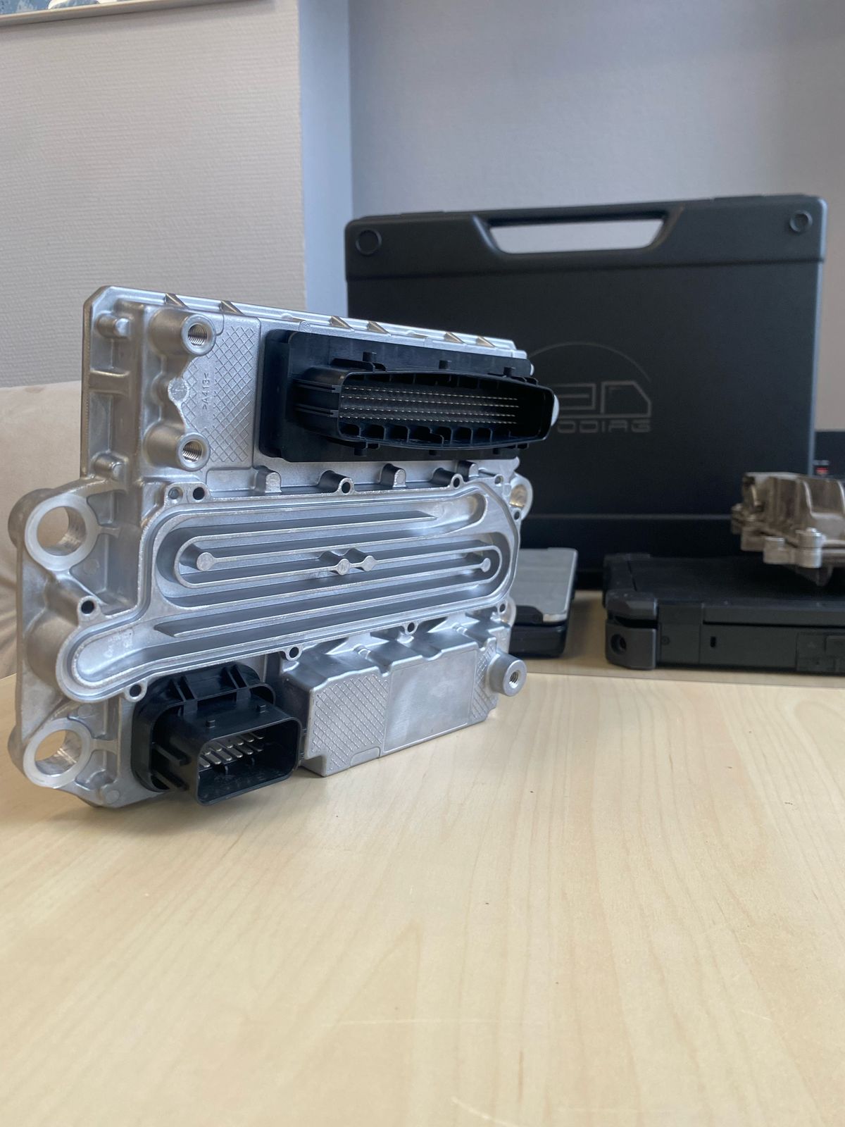 Mercedes-Benz MCM2.1 D5 блок управления двигателем A 002 446 50 35 /001