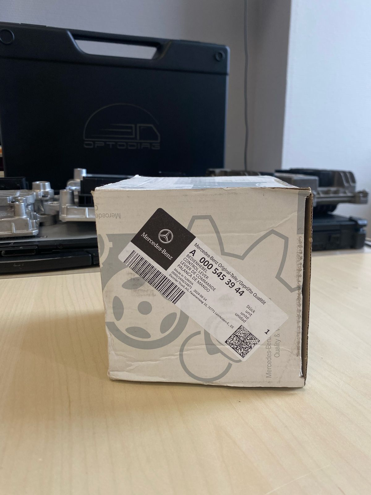 Mercedes-Benz Модуль стояночного тормоза A 000 545 39 44