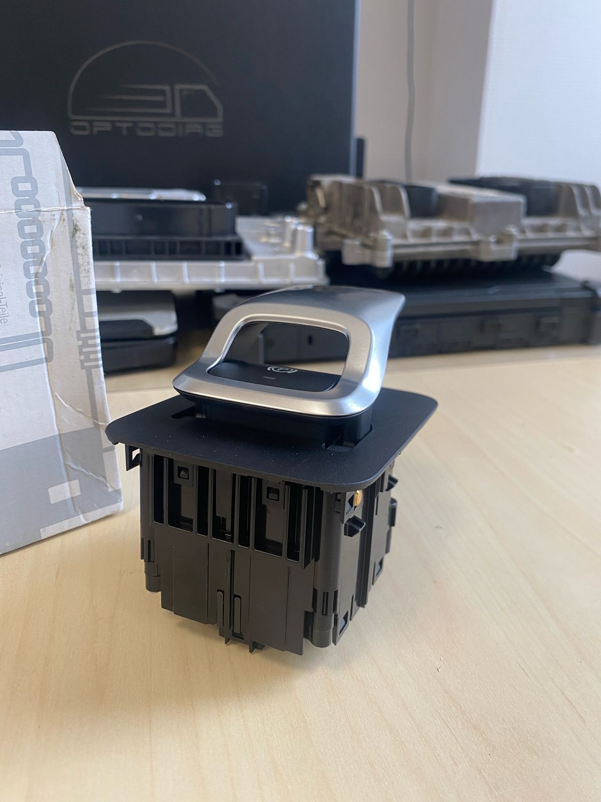 Mercedes-Benz Модуль стояночного тормоза A 000 545 39 44