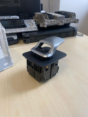 Mercedes-Benz Модуль стояночного тормоза A 000 545 39 44